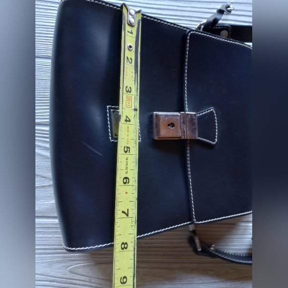 Dooney & Bourke Black Bag Made in Italy Purse with Lock and Key - Picture 11 of 15